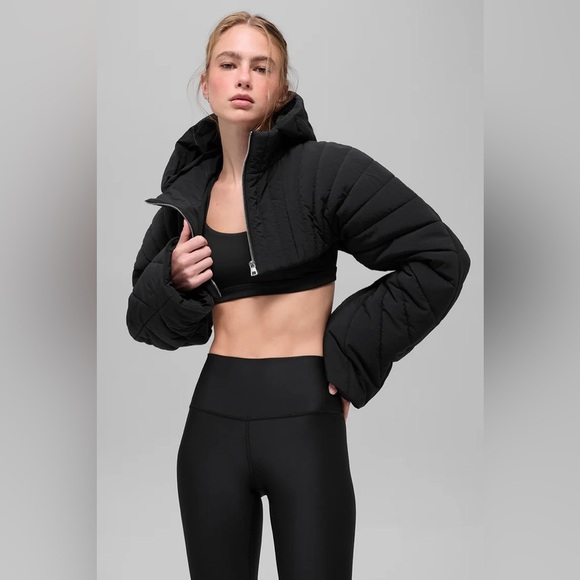 ALO Yoga Jackets & Blazers - ALO YOGA | ✨NEW✨ Quilted Starlight Puffer Shrug in Black